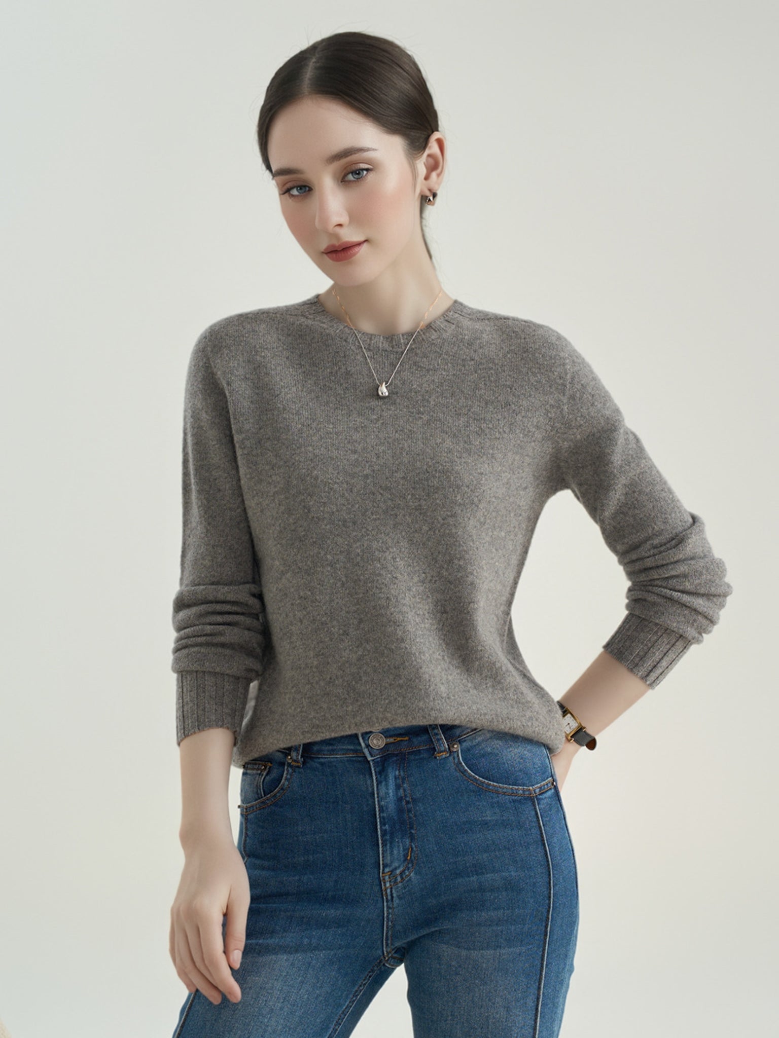【Upgraded Fabric 】100% Wool Women’s Crew Neck Seamless Knitted Sweater