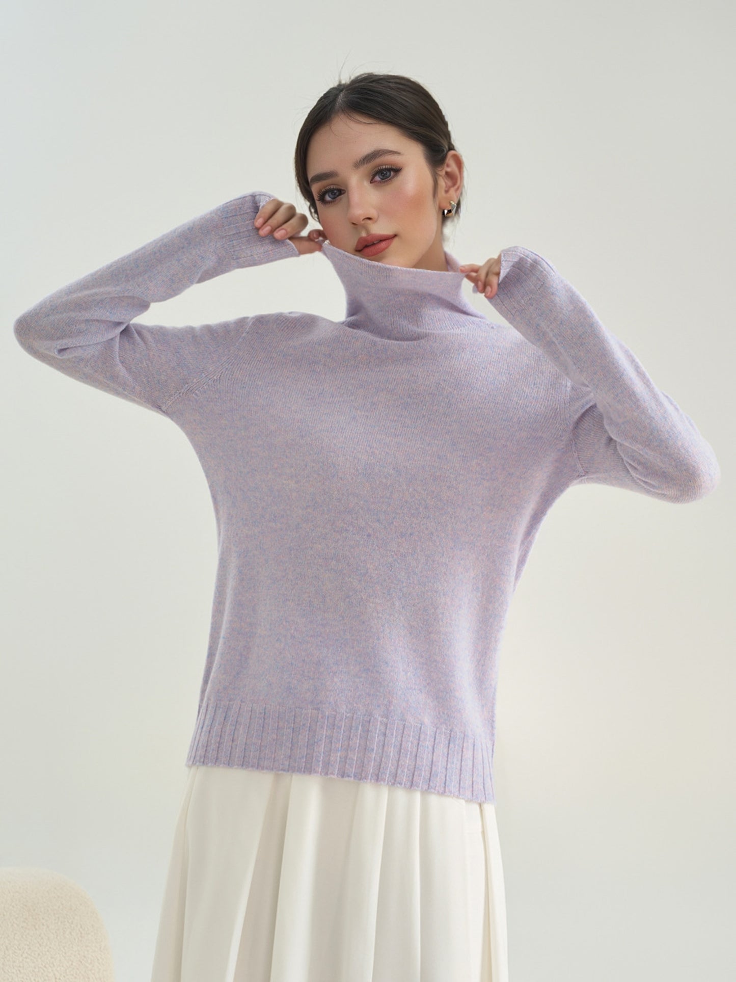 Loose-Fit Pure Wool Lightweight Soft Top with Draped Turtleneck 013