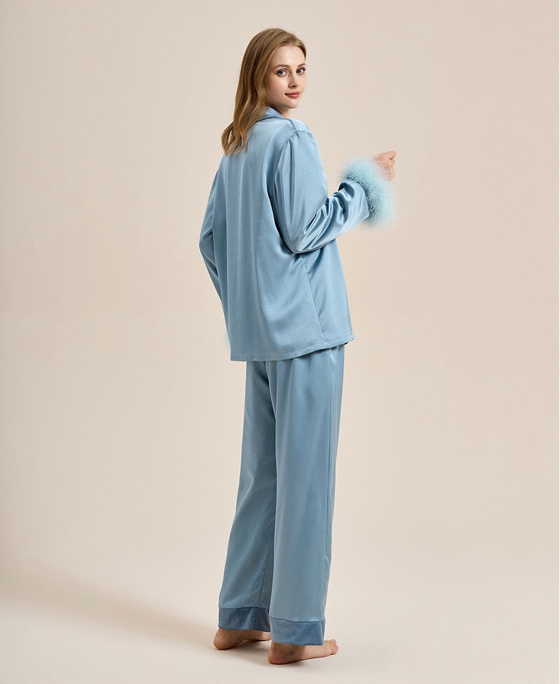 Cozy Fleece Loungewear Set for Winter with Detachable Feather Trim