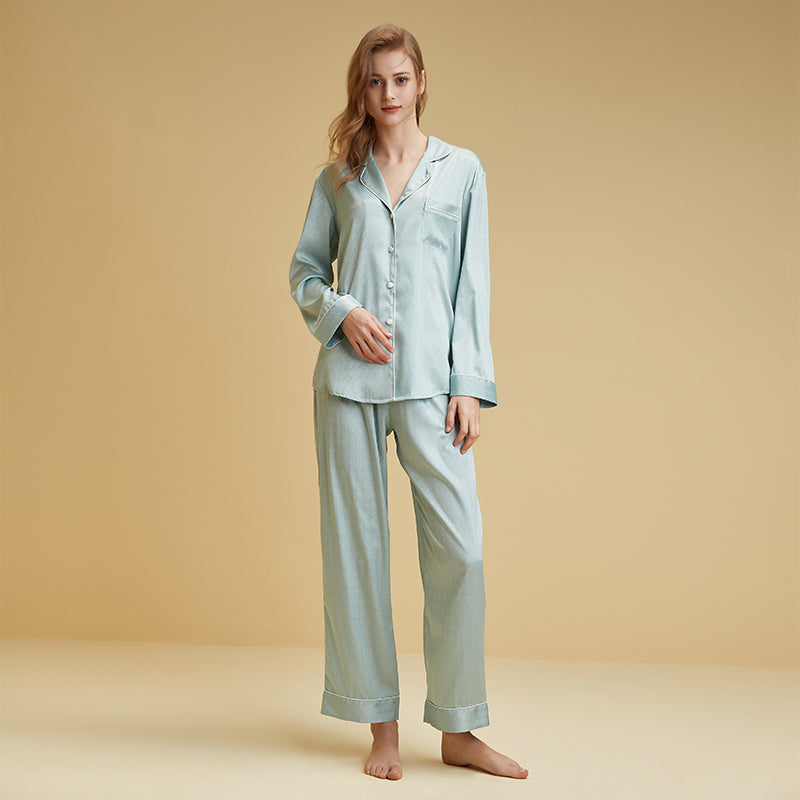 Satin soft and skin-friendly thin pajama set——Light blue