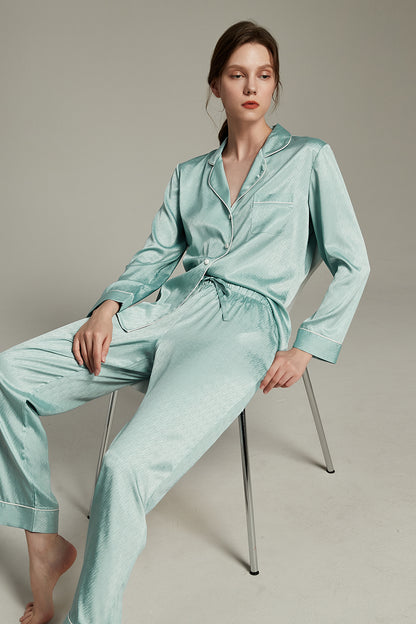 Satin soft and skin-friendly thin pajama set——Light blue