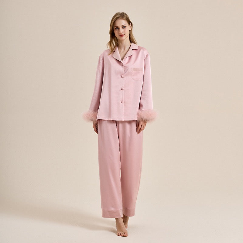 Cozy Fleece Loungewear Set for Winter with Detachable Feather Trim