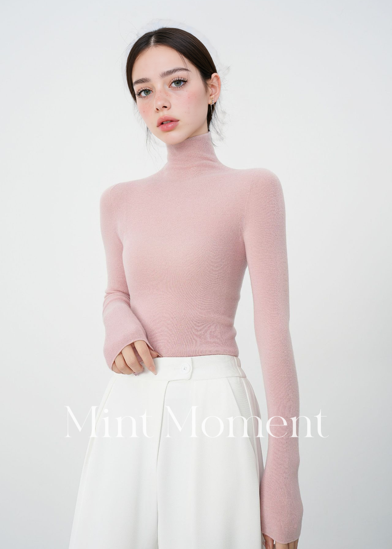 Black label Seamless Knitted Women's Sweater, 100% Wool Base Layer Top 001