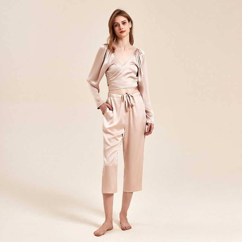 French chic top 2025 new V-neck long-sleeve tie-waist short style high-end satin blouse women's autumn top