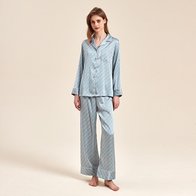 Satin soft and skin-friendly thin pajama set
