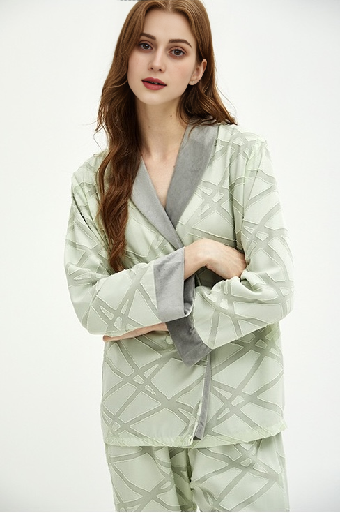 New fleece-lined thickened pajamas