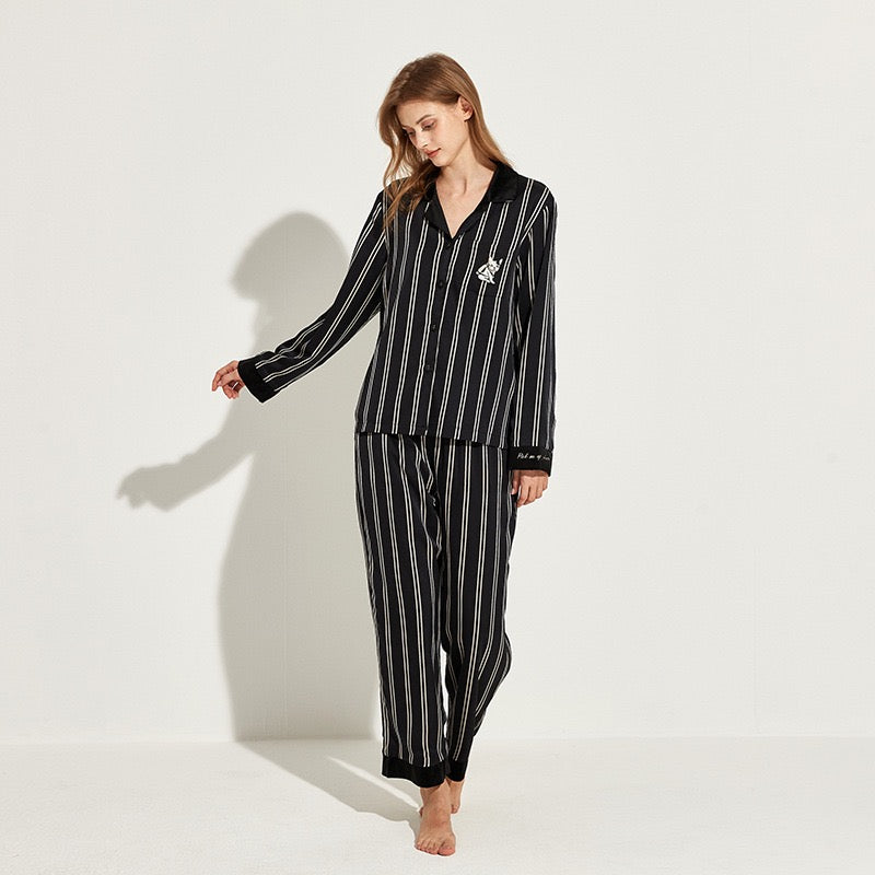 Double-layer Satin fleece-lined Black and White Striped Sleepwear Suit