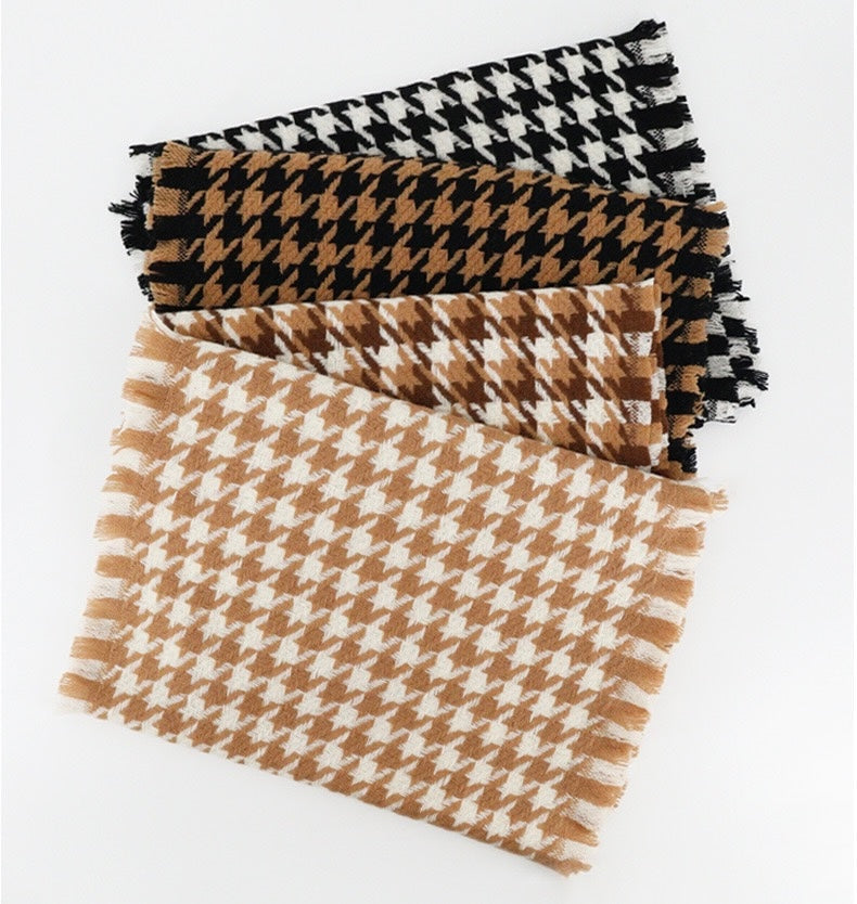 100% Wool Houndstooth Scarf and Shawl for Autumn and Winter