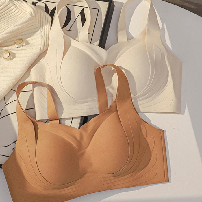 Minimizing Gathering Bra Adjustable Design for Full Bust, Side Support Enhanced Shape